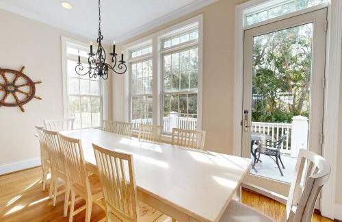 Luxury cottage with pools & multiple decks, 1/2 block to beach - Foto 12