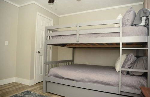 Bungalow near Main Street - #2 - Foto 17