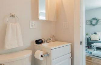 Cozy Farmhouse Apartment in Bristol 2 bed 1 bath - Foto 15