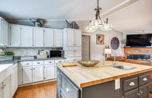 Lakefront Paradise Cozy Space Games Family Fun - Foto 14