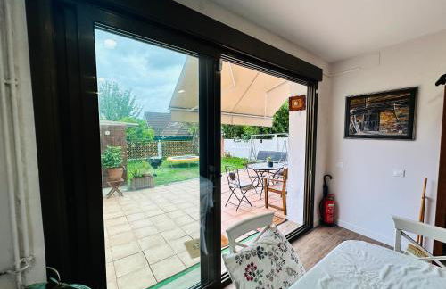 ROSALES Apartamento y jardín - Foto 3