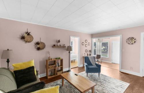 10 Mins to Legion Field Stadium- Blushing Bungalow - Foto 22