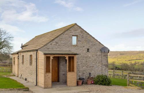 Brandy's Barn - Photo 1