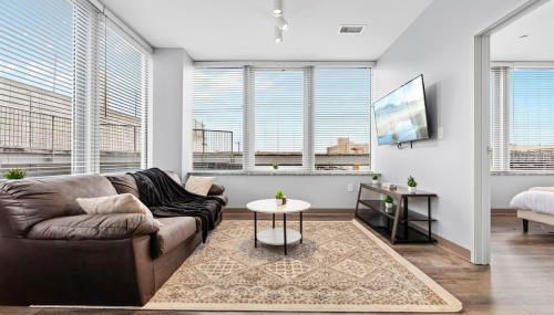 Bright Downtown 1BR l Free Parking l Fast Wi-Fi - Foto 2
