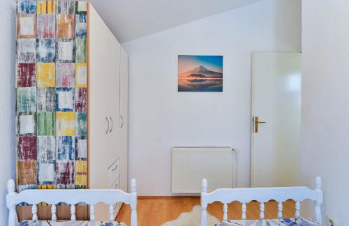 Holiday House Marina with pool - Foto 65