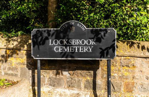 Locksbrook Lodge - Hot Tub - Spacious Outdoor Space - Photo 44