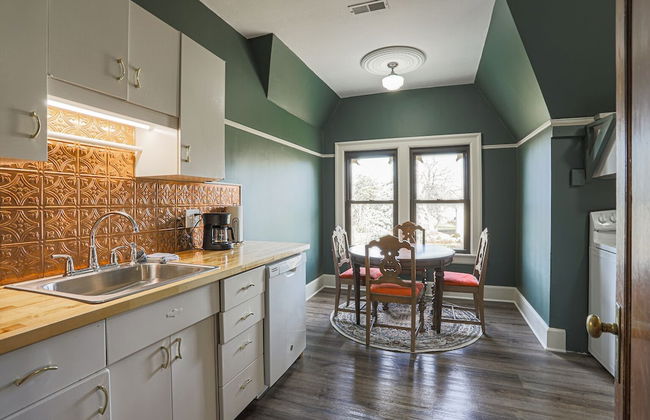 Offutt Manor - Photo 27