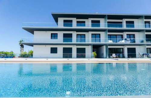 Ocean Views - New Private Condominium with Pool & Sea Views - Foto 41