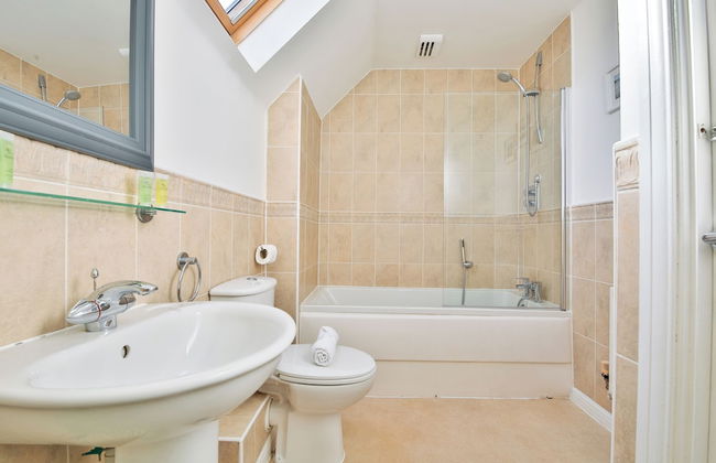 2 Bed House Near Beach with Free Parking - Foto 30