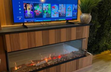 Riverside retreat with private wood fired hot tub - Foto 5