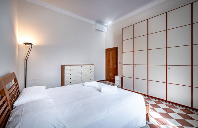 YiD elegant near tramvia - Photo 9