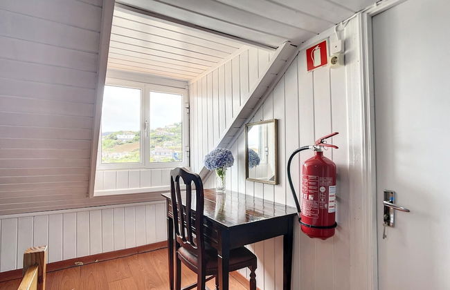 Casinha da Achada by Atlantic Holiday - Photo 12