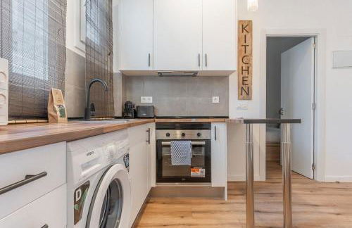 Charmingly renovated -2Bdrs 2Baths -Atocha - Photo 4