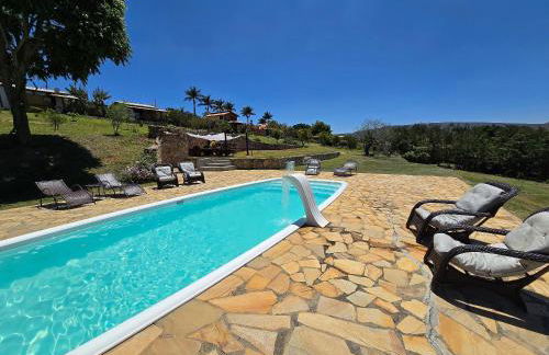 Chalés Vila Carrancas - Ao lado do centro com piscina, cozinha completa e muita tranquilidade - Foto 4