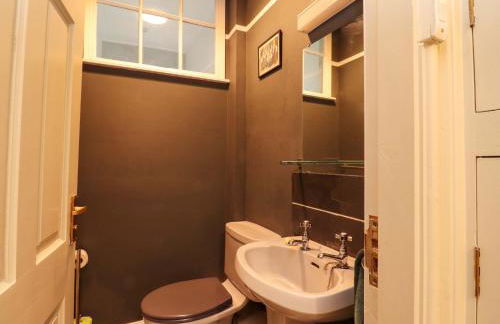 Devonshire House - Photo 16