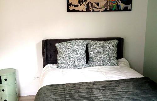 La Parenthèse Impériale Gare à 300 m Balnéo Sauna - Foto 7