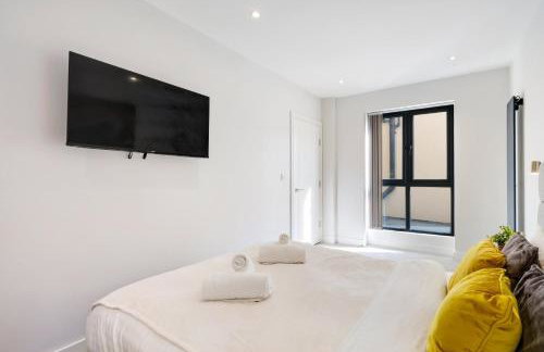 Luxury 5 Bedroom, 4 Bathroom Home in Purley - Foto 44