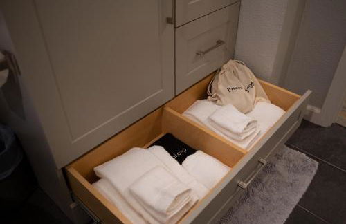 Cozy Bungalow Hot Tub & Fire Pit, Walk Downtown - Foto 19