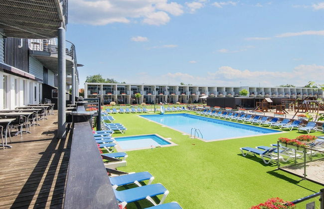 4 Person Holiday Home on Holiday Park in Glesborg - Foto 6