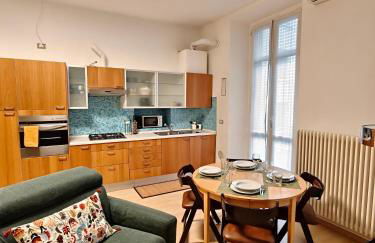 Milano Center Apartment in Shopping and living Area with AC, Wifi, steps from M1 and Airport and Fiera Milano link - Foto 1