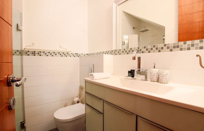 Penthouse & Jacuzzi in Neve Tzedek by FeelHome - Foto 16