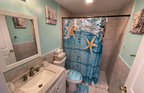 2BR Comfortable Downtown House Near Beach and More - Foto 2