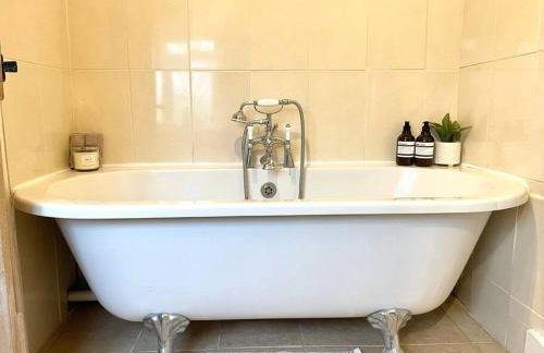 New - Stylish Cotswold cottage - Foto 4