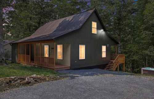 Bryce Cabin - Hot Tub, Fire Pit, Pets, Screened Porch, Wi-Fi - Foto 13