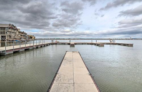 Horseshoe Bay Townhome with Patio and Outdoor Pool! - Foto 25