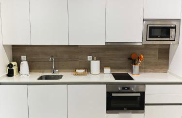 Central Market Deluxe Apartments - Photo 8