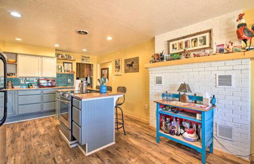 Stunning San Ysidro Homestead with Large Porch! - Foto 12