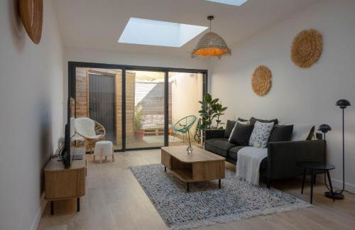 La Maison Scandi-Loire Classée 3 étoiles à ORLEANS en bord de Loire - 3 chambres avec Garage - Foto 1