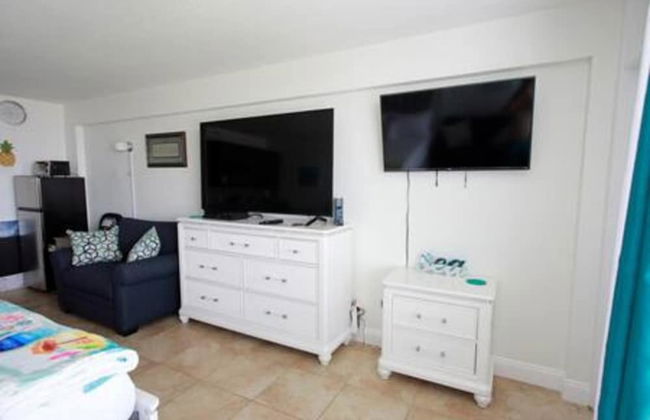 613 3 Beds Luxury Beachfront Studio Ideal 4 Long Stays - Foto 13