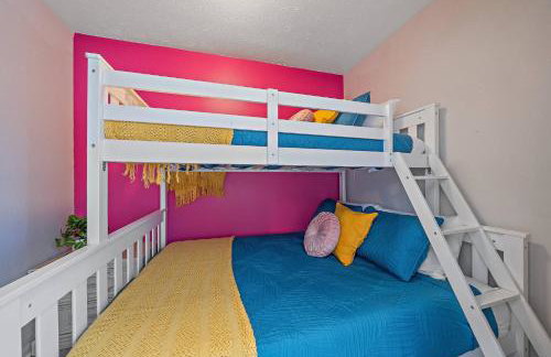 Poolside Paradise: Game room, Pickle ball & Pool - Foto 58