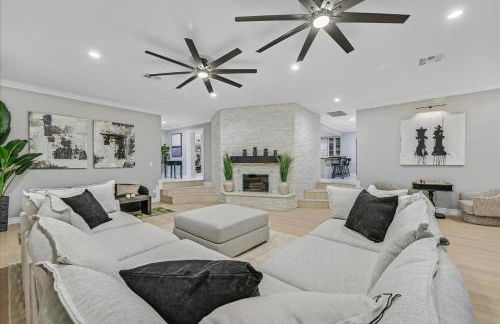 Luxury 5BR Retreat Pool Hot Tub Gym 7000sqf - Foto 2