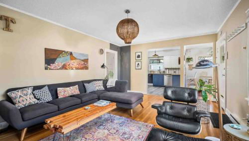 Charming Home in Inner Southeast Portland - Photo 3