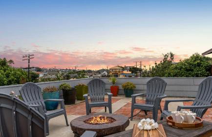 Point Loma Home w Putting Green Firepit Game Room Beach Access Zola Street by AvantStay - Foto 49