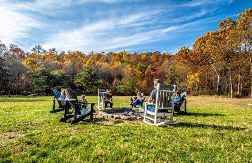 Overlook at Sleepy Creek -- Sleepy Creek Frontage, Secluded, Grill, Fire Pit, Deck, Family Friendly, Game Room, Fishing, Hammock, View, Fireplace - Foto 65
