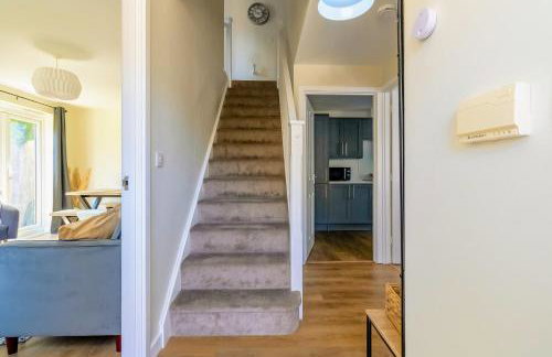 Modern & comfy 4 bedrooms Corby house free parking - Foto 45