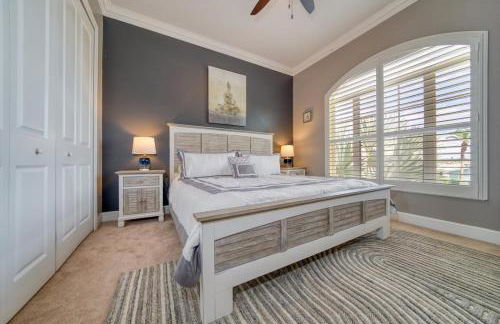 Waterfront Luxury w/ Heated Salt Pool & Golf Cart - Foto 39