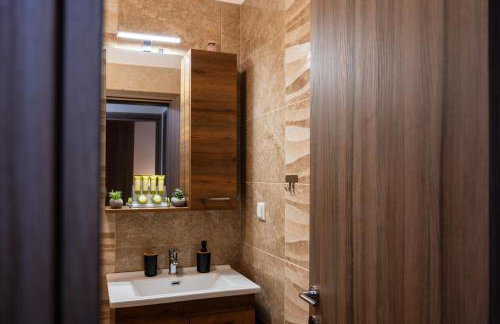 ΠΟΛΥΤΕΛΕΣ -ΜΟΝΤΕΡΝΟ ΔΙΑΜΕΡΙΣΜΑ - Foto 24