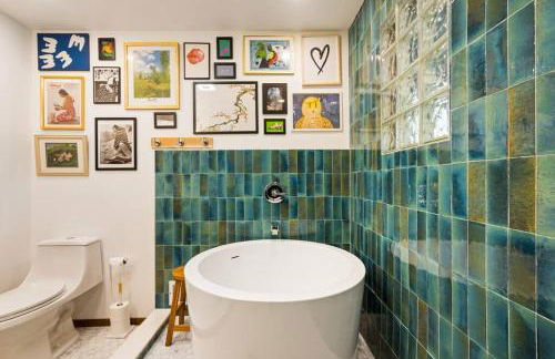 The Blue Forest Chalet - Kayak, Hike, Hot Tub - Foto 26