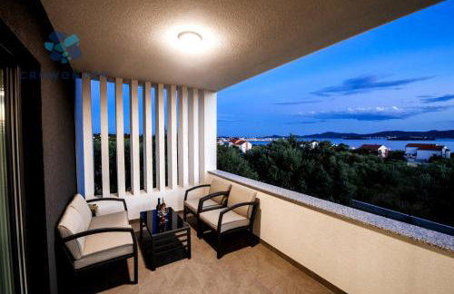 CROWONDER Sun Dance Apartments with Heated Swimming Pool Seaview and Garden - Foto 46
