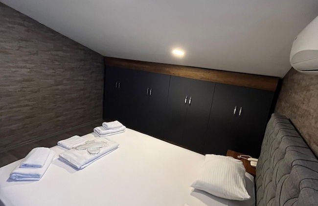 La Vie Suit Hotel - Photo 17