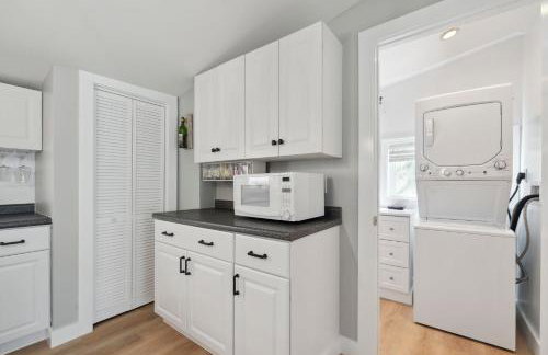 Riverside Retreat Minutes to Beach Updated Kitchen - Foto 14