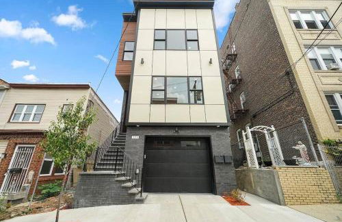 Luxury 3BR Condo | Mins to Manhattan - Foto 9