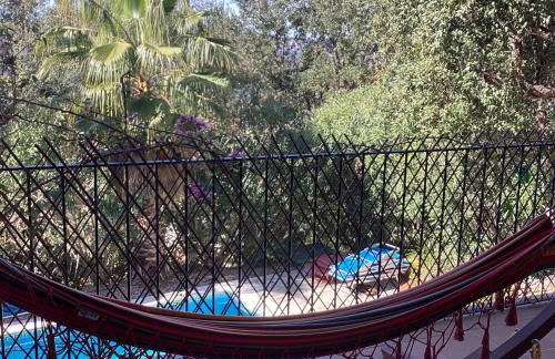 Sunny Costa Brava Getaway with Big Private Terrace - Foto 13