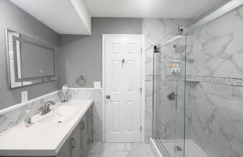 4-Bedroom ALL King Beds Near mall Family friendly - Foto 5