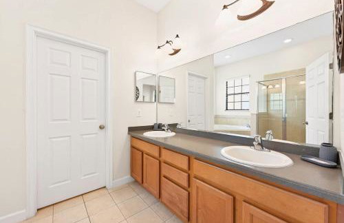 Luxurious 5BR Villa Your Disney Getaway - Foto 36