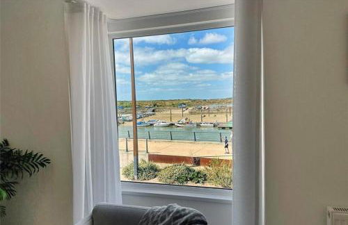 River Breeze 3-Bed BALCONY Apartment - Foto 5